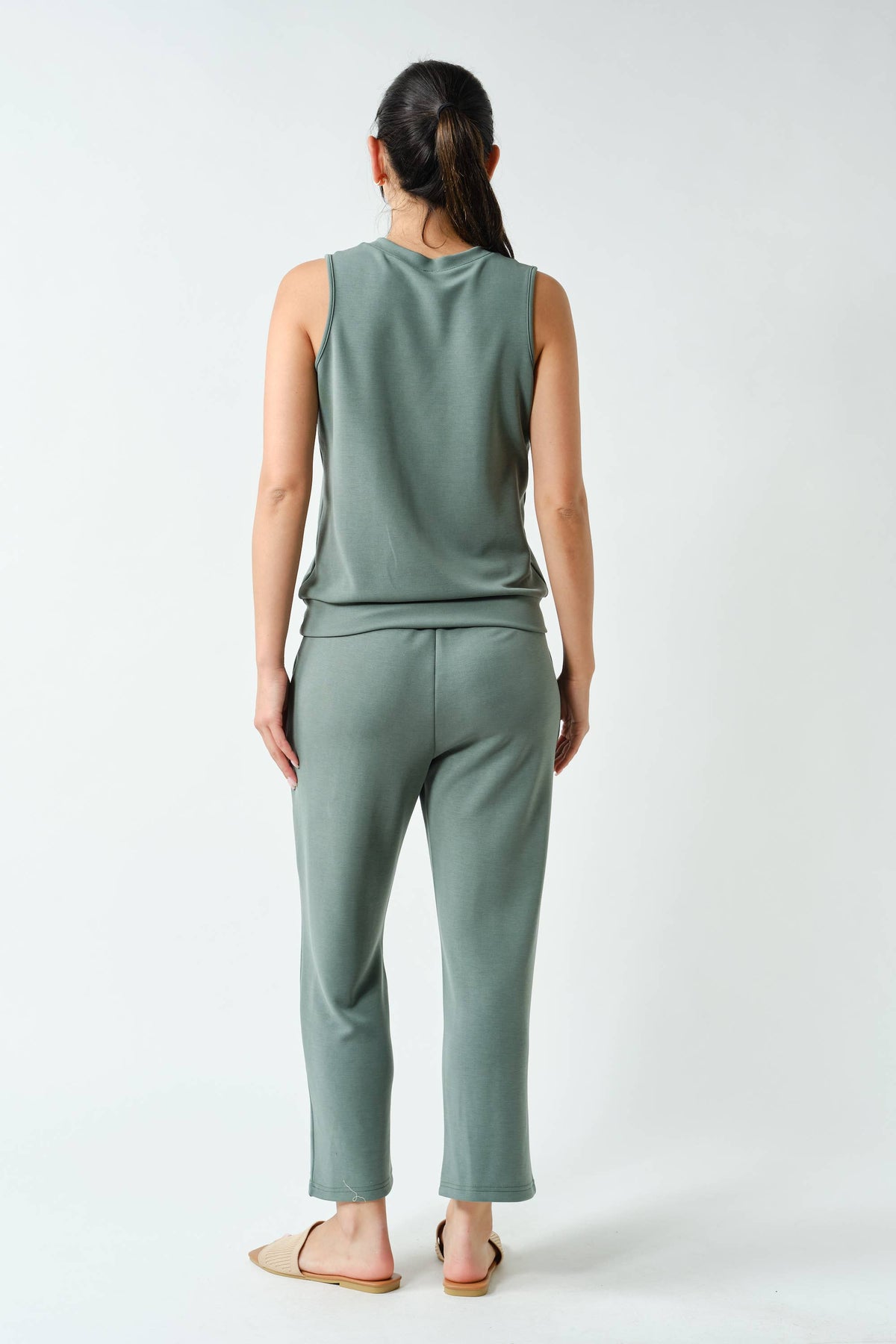 Everyday Laguna Comfort Outfit