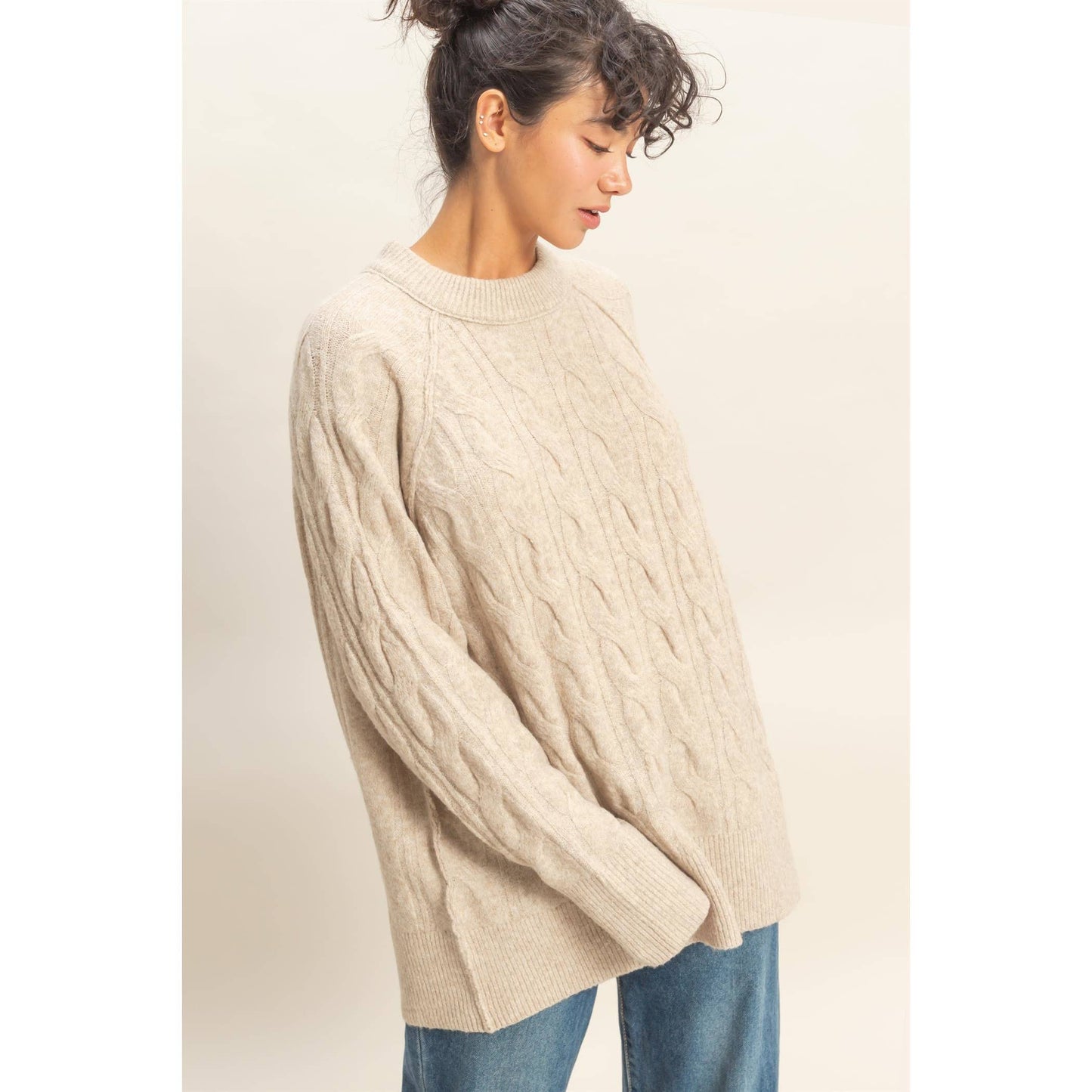 Crew Neck Cable Knit Sweater Pullover