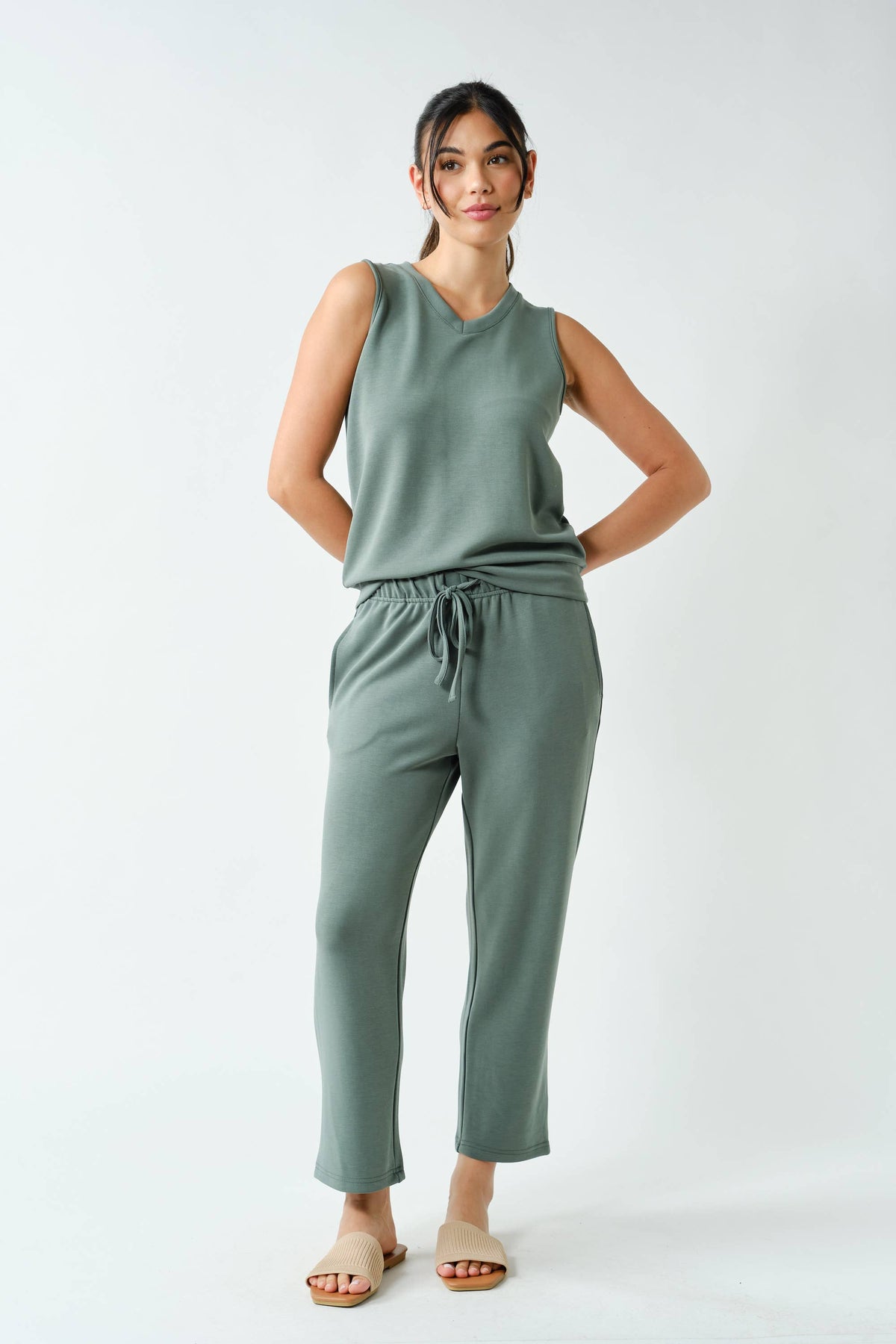 Everyday Laguna Comfort Outfit
