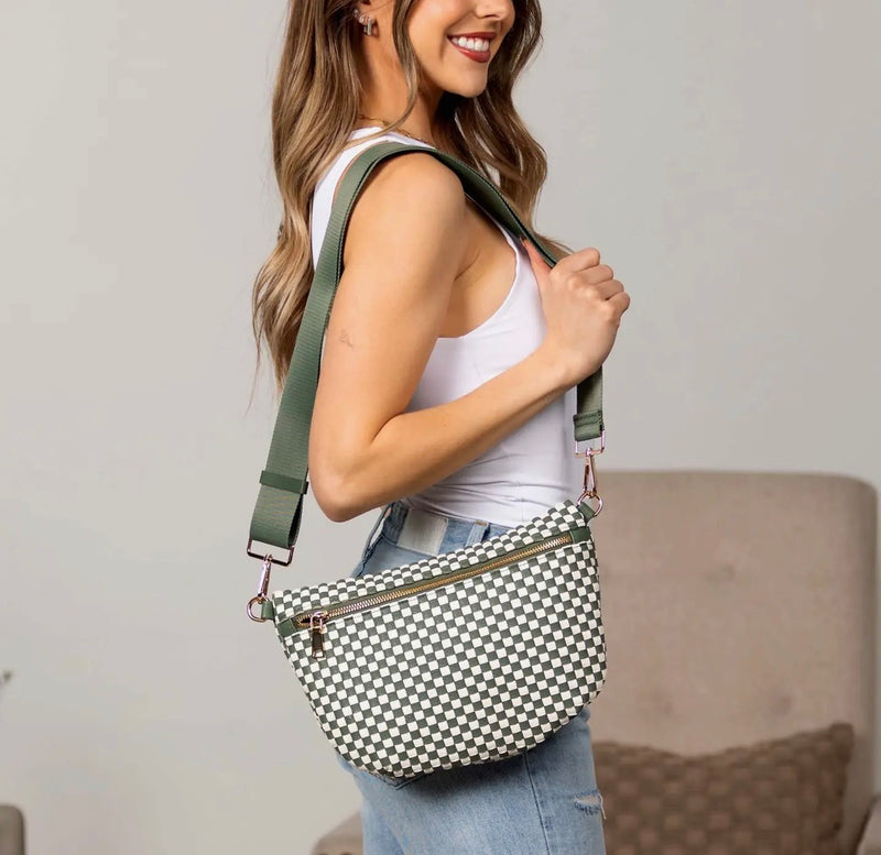 The Lyla Crossbody