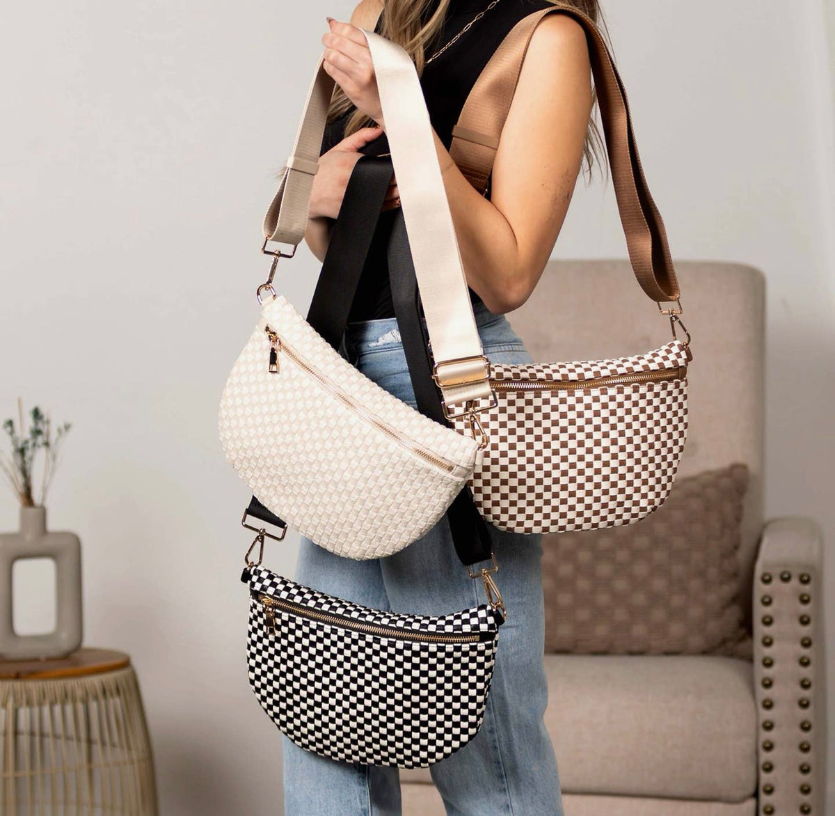 The Lyla Crossbody