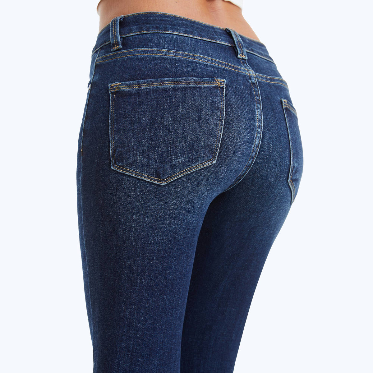 Mid-Rise Straight Raw Edge Denim Jeans